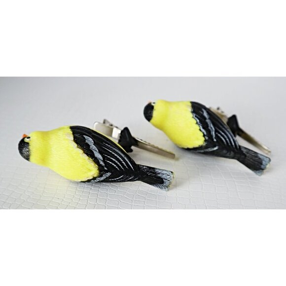 6 Decorative Clip-On Birds With Non-Functional Motion Detectors  Vivid Colors  B - Picture 7 of 7